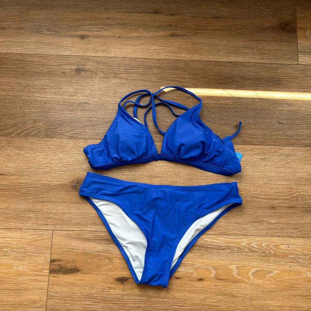 NWT Cupshe bikini medium